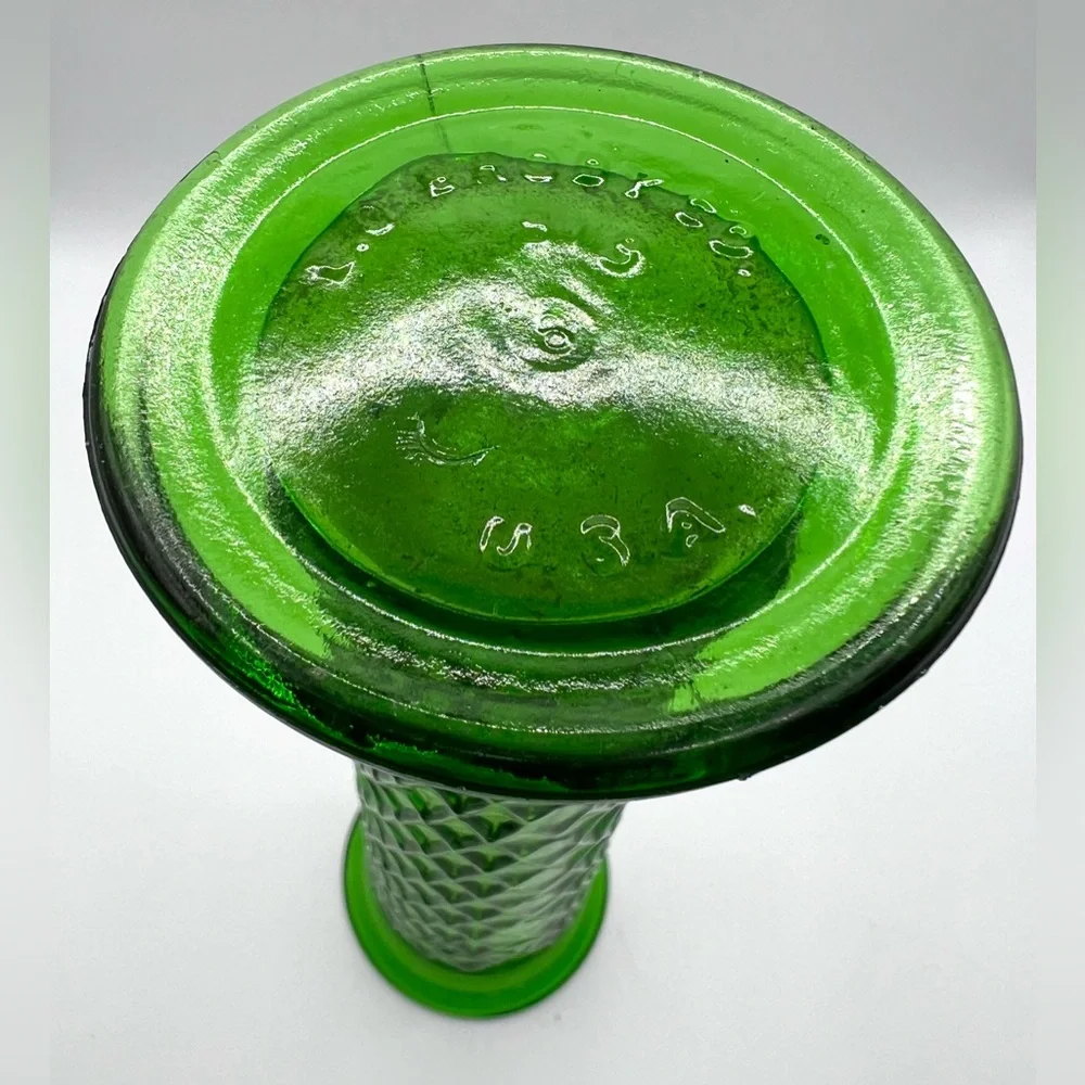 Vintage EO Brody USA Emerald Green Glass Diamond Pattern Bud Vase 8 in Height